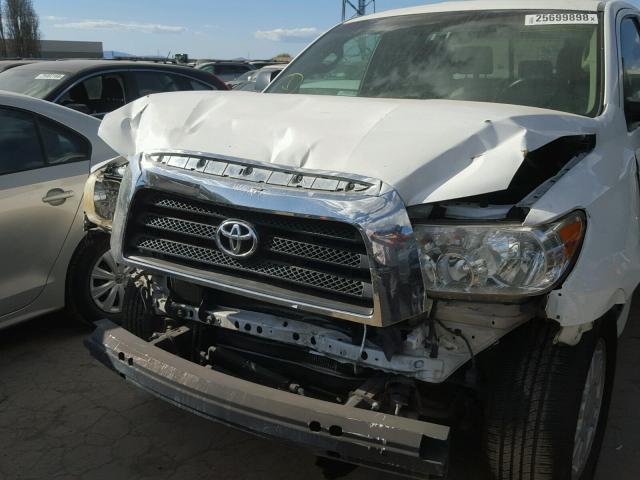 5TFRV54197X010231 - 2007 TOYOTA TUNDRA DOU WHITE photo 9