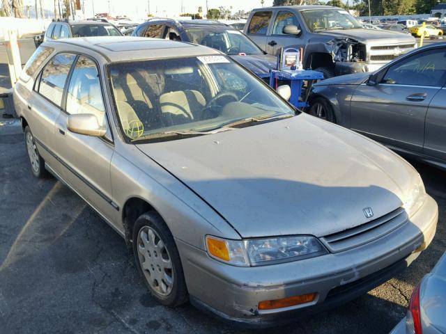 1HGCE1826RA008512 - 1994 HONDA ACCORD LX TAN photo 1