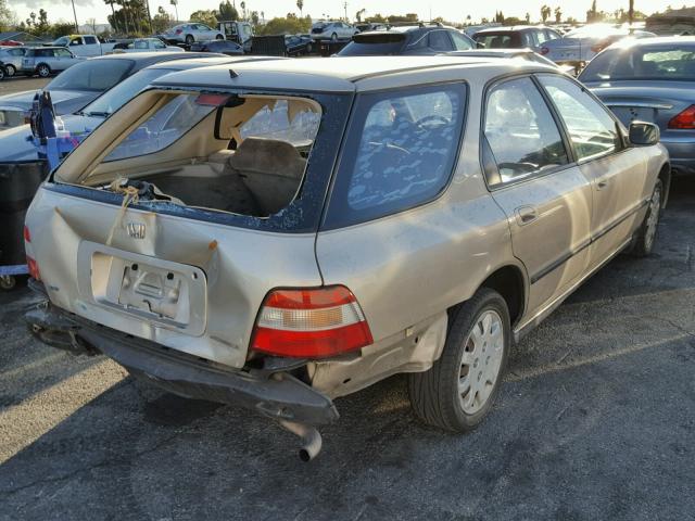 1HGCE1826RA008512 - 1994 HONDA ACCORD LX TAN photo 4