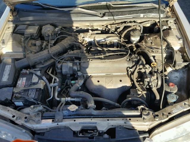 1HGCE1826RA008512 - 1994 HONDA ACCORD LX TAN photo 7