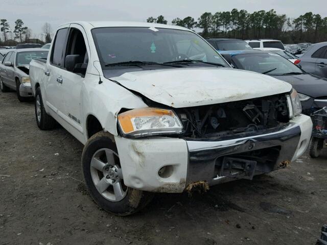 1N6BA07D18N349906 - 2008 NISSAN TITAN XE WHITE photo 1