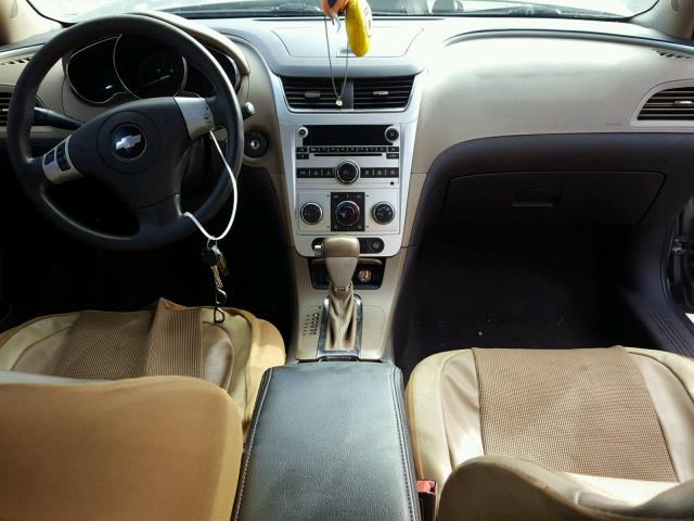 1G1ZB5EB1A4123236 - 2010 CHEVROLET MALIBU LS ყავისფერი ფოტო 9