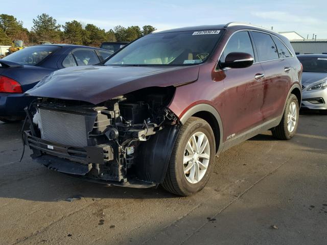 5XYPGDA55HG222020 - 2017 KIA SORENTO LX MAROON photo 2