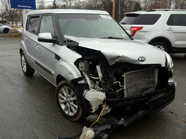 KNDJT2A69D7640036 - 2013 KIA SOUL + SILVER photo 1