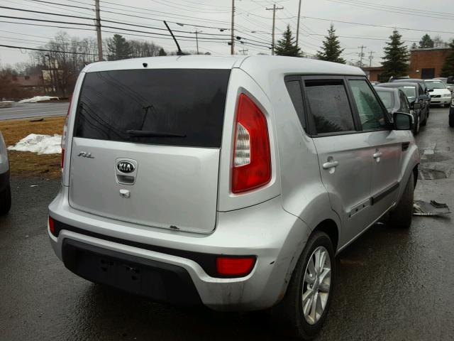 KNDJT2A69D7640036 - 2013 KIA SOUL + SILVER photo 4