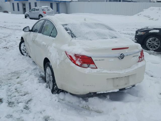 2G4GR5ER8D9223564 - 2013 BUICK REGAL WHITE photo 3