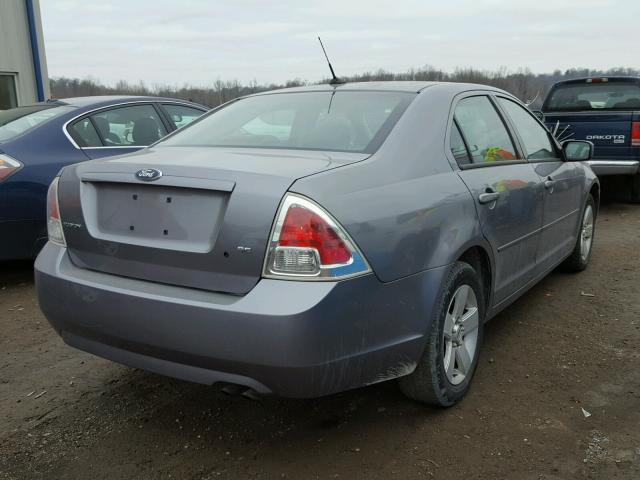 3FAHP07Z17R236062 - 2007 FORD FUSION SE GRAY photo 4