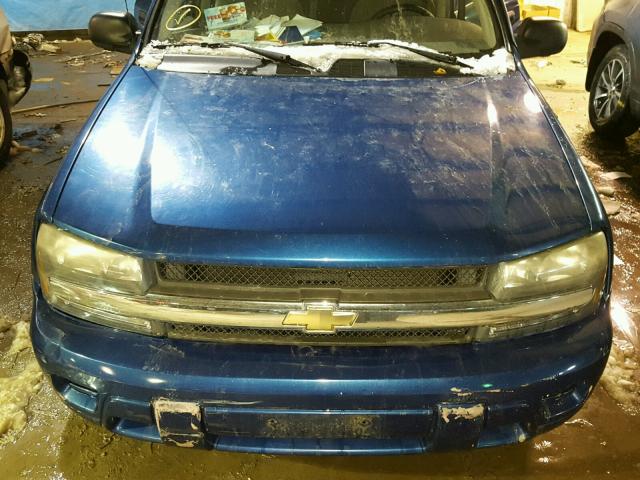 1GNDS13S752364448 - 2005 CHEVROLET TRAILBLAZE BLUE photo 7