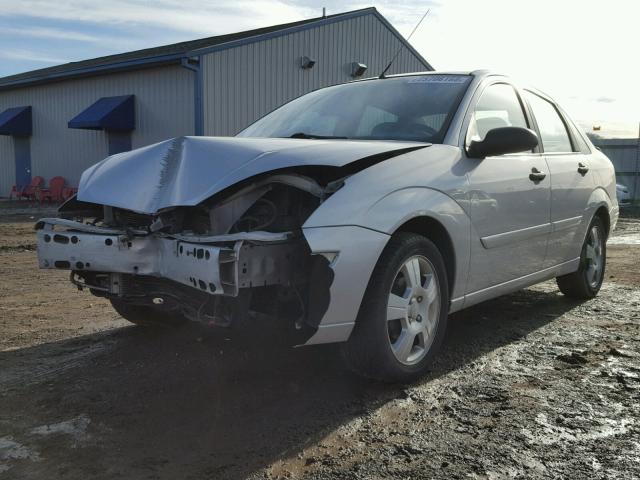 1FAFP38393W228740 - 2003 FORD FOCUS ZTS SILVER photo 2