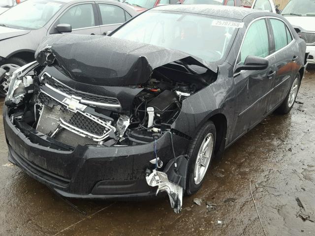 1G11B5SA3DF283684 - 2013 CHEVROLET MALIBU LS ნაცრისფერი ფოტო 2