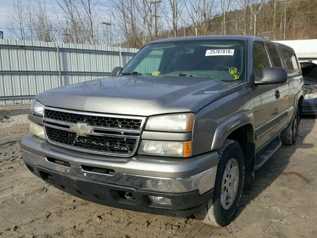 1GCEK19B96Z215617 - 2006 CHEVROLET SILVERADO GRAY photo 2