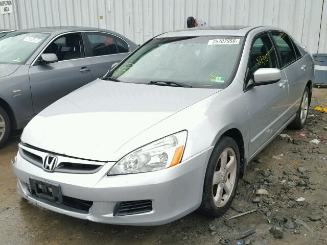 1HGCM65536A068967 - 2006 HONDA ACCORD EX SILVER photo 2