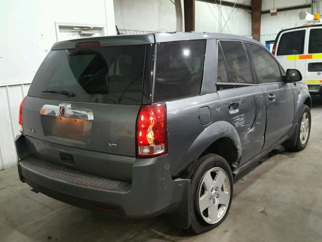 5GZCZ53446S837747 - 2006 SATURN VUE GRAY photo 4