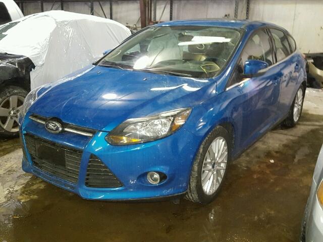 1FADP3N20EL181332 - 2014 FORD FOCUS TITA BLUE photo 2