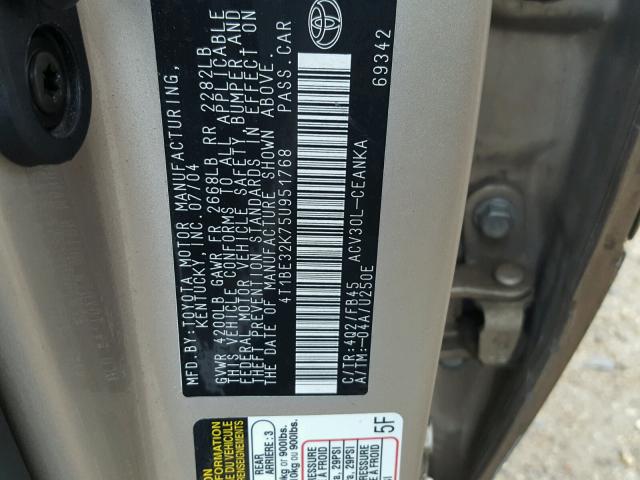 4T1BE32K75U951768 - 2005 TOYOTA CAMRY LE TAN photo 10