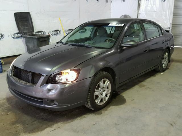 1N4AL11D35C352939 - 2005 NISSAN ALTIMA S GRAY photo 2