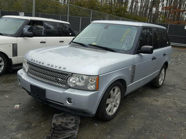 SALME154X8A293957 - 2008 LAND ROVER RANGE ROVE SILVER photo 2