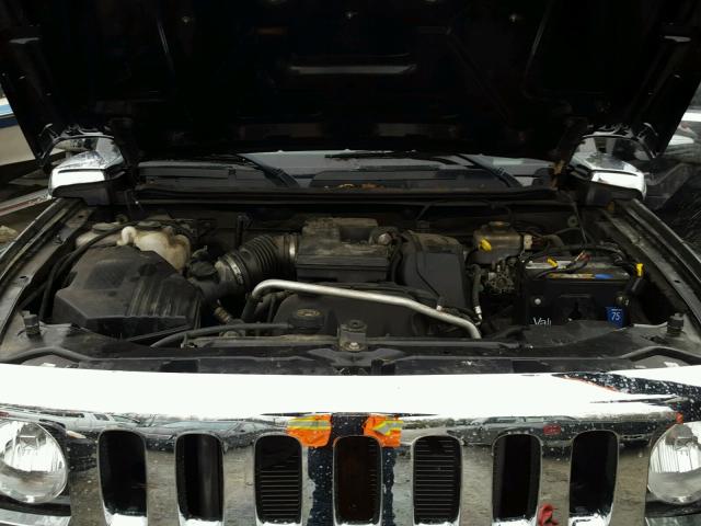 5GTDN136268105215 - 2006 HUMMER H3 BLACK photo 7