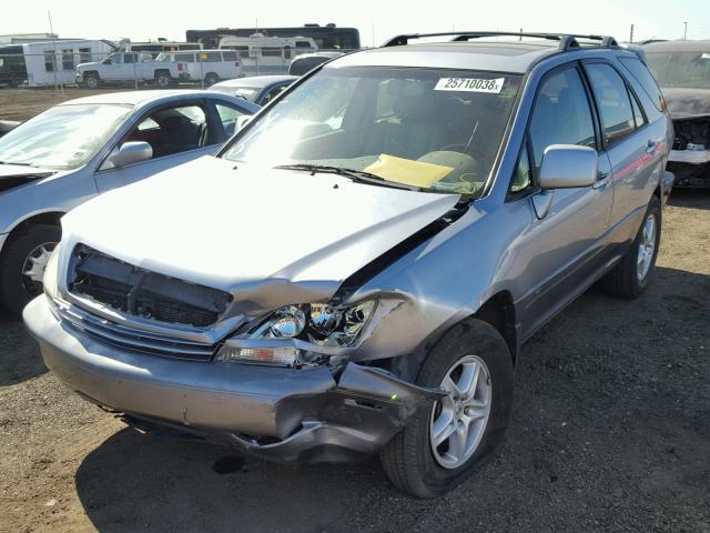 JTJHF10U220256277 - 2002 LEXUS RX 300 SILVER photo 2