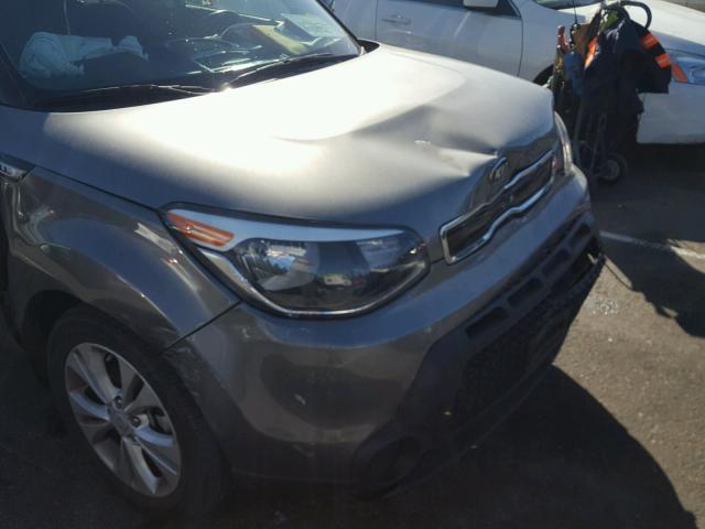 KNDJP3A55E7090532 - 2014 KIA SOUL + SILVER photo 9