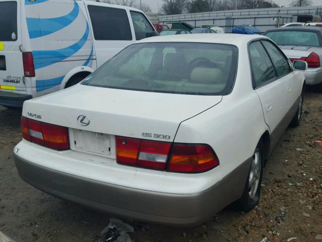 JT8BF22G1V0024388 - 1997 LEXUS ES 300 WHITE photo 4