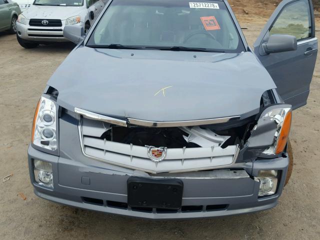 1GYEE637X80103032 - 2008 CADILLAC SRX BLUE photo 7