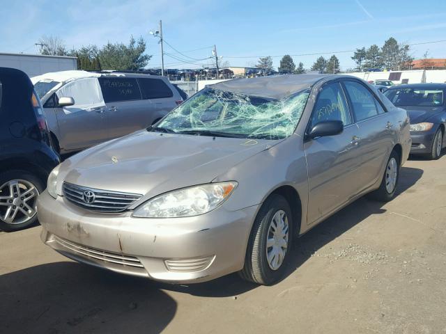 JTDBE32K363061036 - 2006 TOYOTA CAMRY LE BEIGE photo 2