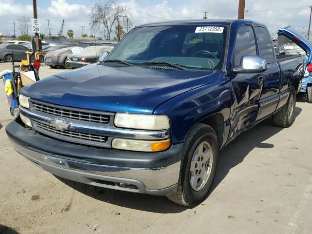 2GCEC19W011346582 - 2001 CHEVROLET SILVERADO BLUE photo 2