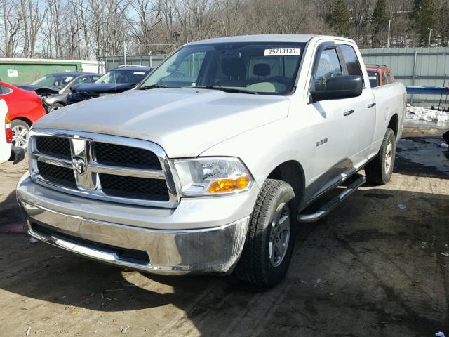 1D3HV18P69S803674 - 2009 DODGE RAM 1500 SILVER photo 2