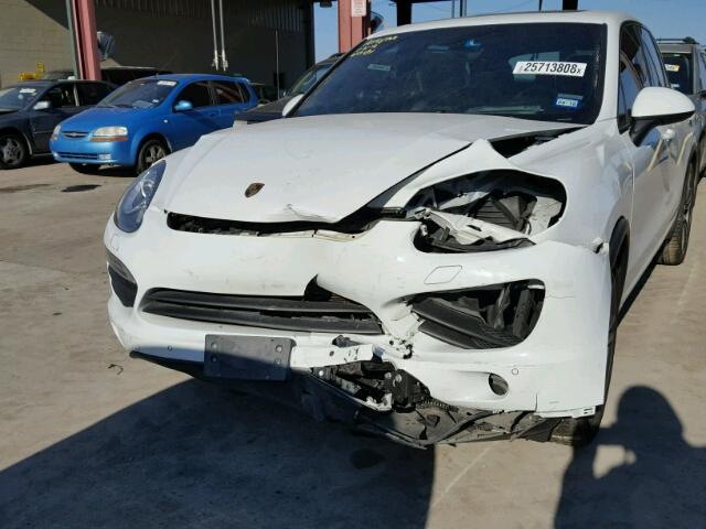 WP1AB2A28ELA56895 - 2014 PORSCHE CAYENNE S WHITE photo 9