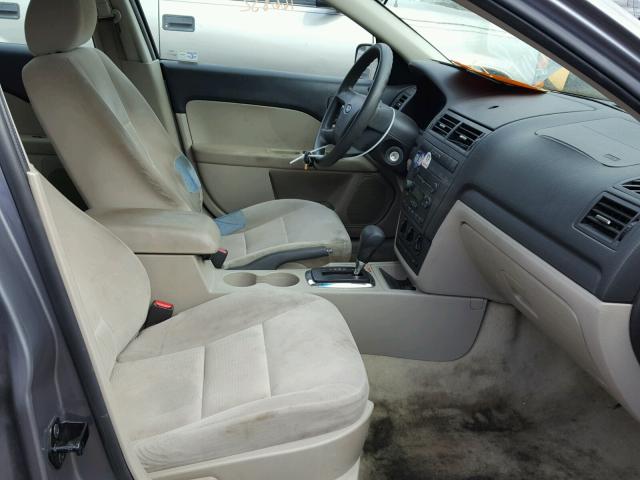 3FAHP06Z67R211045 - 2007 FORD FUSION S GRAY photo 5