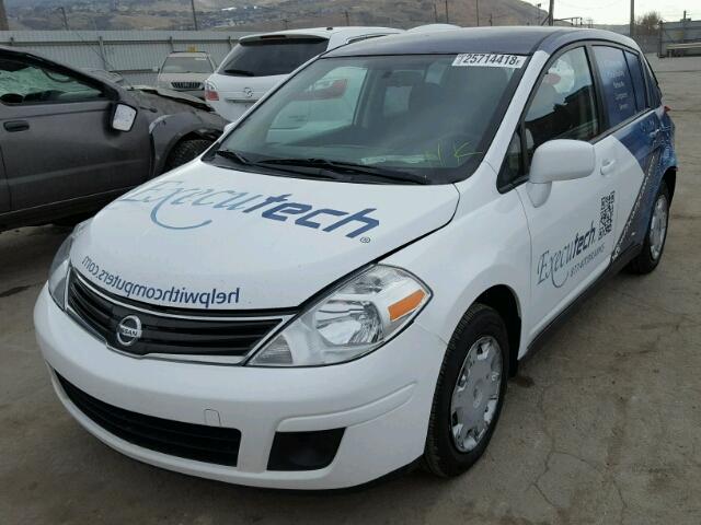 3N1BC1CP5BL477126 - 2011 NISSAN VERSA S WHITE photo 2