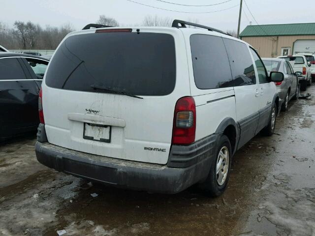 1GMDV23E45D149657 - 2005 PONTIAC MONTANA WHITE photo 4