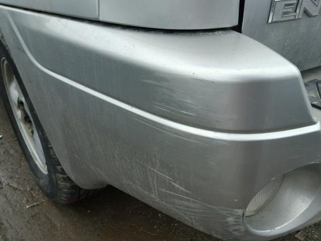 1GKDT13S042207319 - 2004 GMC ENVOY SILVER photo 9