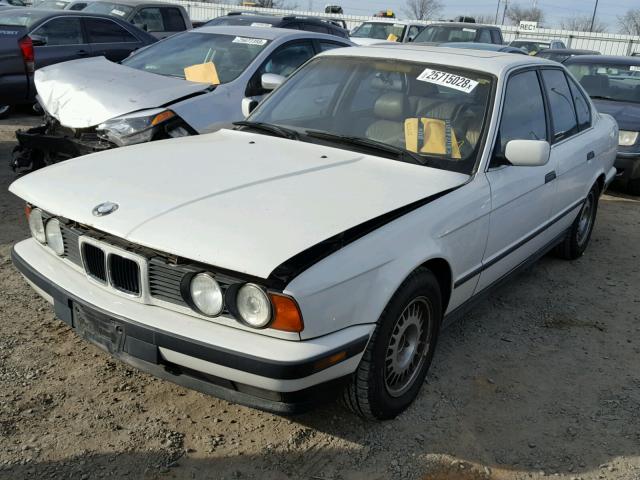 WBAHD6329RBJ94517 - 1994 BMW 525 I AUTO WHITE photo 2