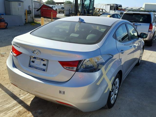 5NPDH4AE3DH173273 - 2013 HYUNDAI ELANTRA GL SILVER photo 4