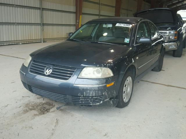 WVWMD63BX3P092056 - 2003 VOLKSWAGEN PASSAT GL BLUE photo 2