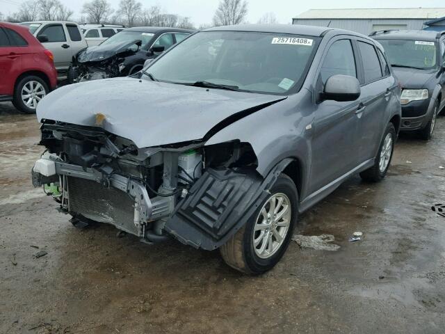 JA4AP3AU2BZ011254 - 2011 MITSUBISHI OUTLANDER GRAY photo 2