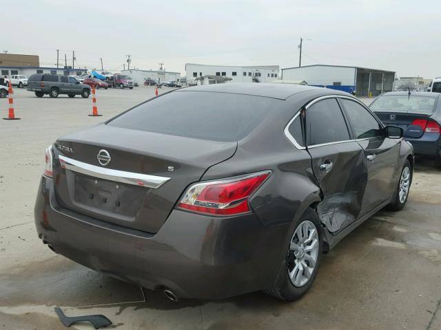 1N4AL3AP2FC295852 - 2015 NISSAN ALTIMA 2.5 BROWN photo 4