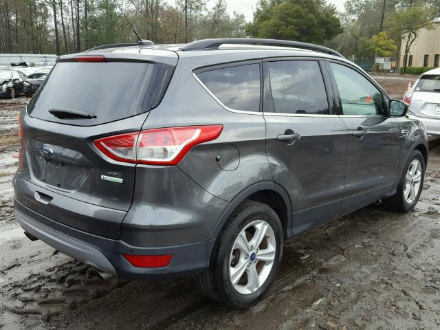 1FMCU0GX5FUC20929 - 2015 FORD ESCAPE SE GRAY photo 4