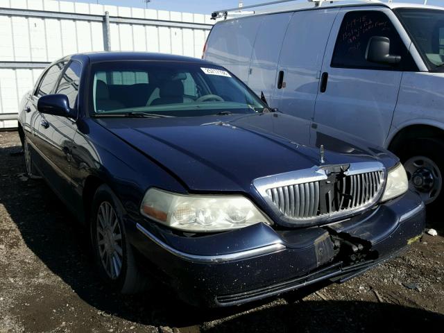 1LNHM81W94Y655852 - 2004 LINCOLN TOWN CAR E BLUE photo 1