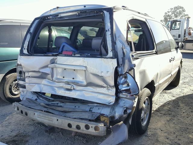 2C4GJ44R9YR833096 - 2000 CHRYSLER GRAND VOYA Gümüş foto 4