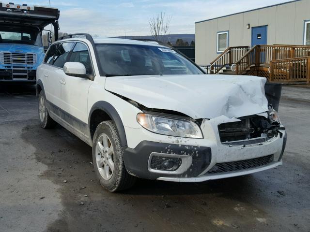 YV4960BZ0A1088509 - 2010 VOLVO XC70 3.2 WHITE photo 1