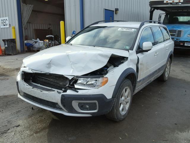 YV4960BZ0A1088509 - 2010 VOLVO XC70 3.2 WHITE photo 2