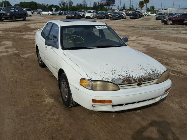 4T1BG12K6TU803753 - 1996 TOYOTA CAMRY DX WHITE photo 1