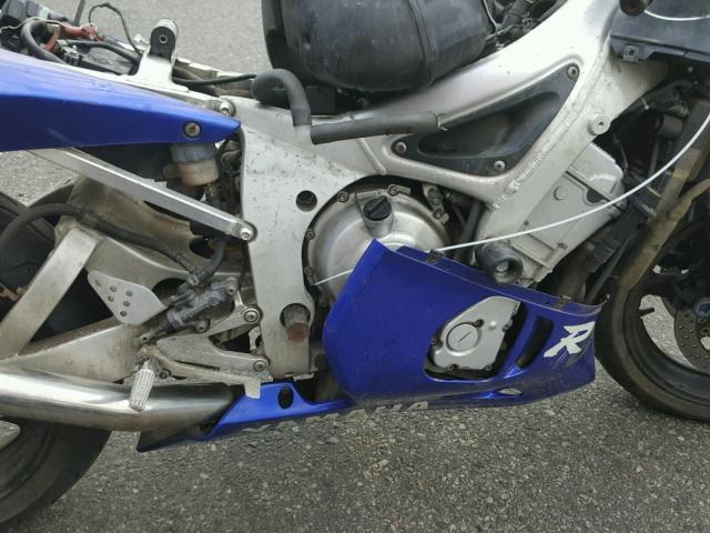 JYARJ04E3YA008928 - 2000 YAMAHA YZFR6 L BLUE photo 9