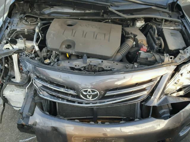 5YFBU4EEXDP223358 - 2013 TOYOTA COROLLA BA CHARCOAL photo 7