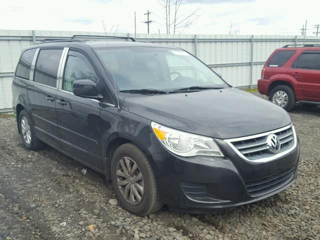 2C4RVABGXCR355003 - 2012 VOLKSWAGEN ROUTAN SE BLACK photo 1