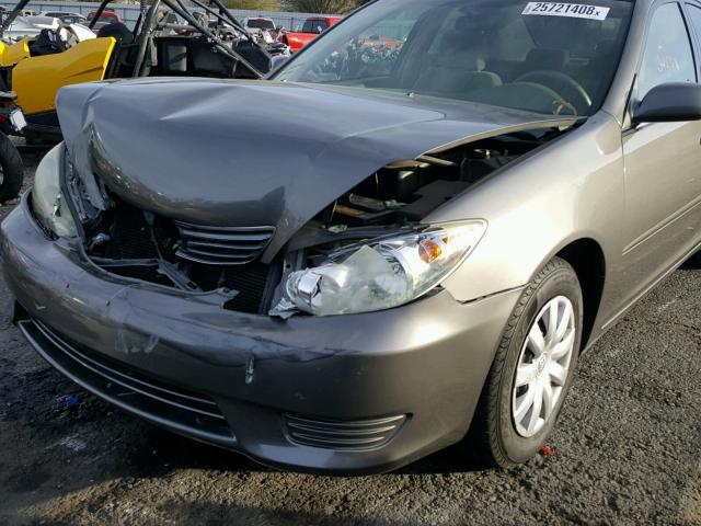 4T1BE32K05U565094 - 2005 TOYOTA CAMRY LE TAN photo 9