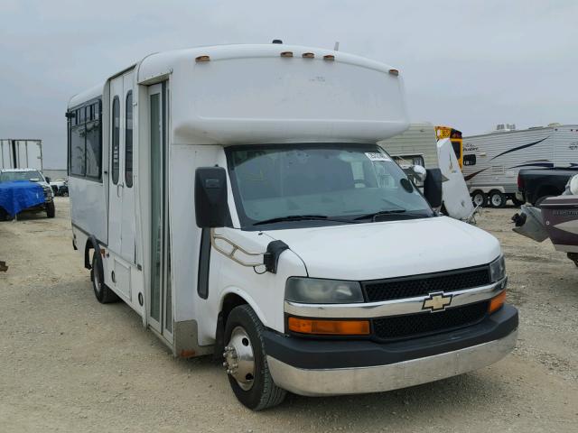 1GB3G3BL1B1151187 - 2011 CHEVROLET EXPRESS G3 WHITE photo 1